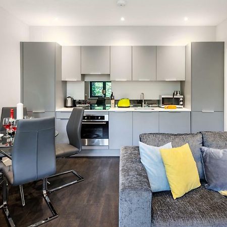 Homely - Watford Premier Apartments Kültér fotó
