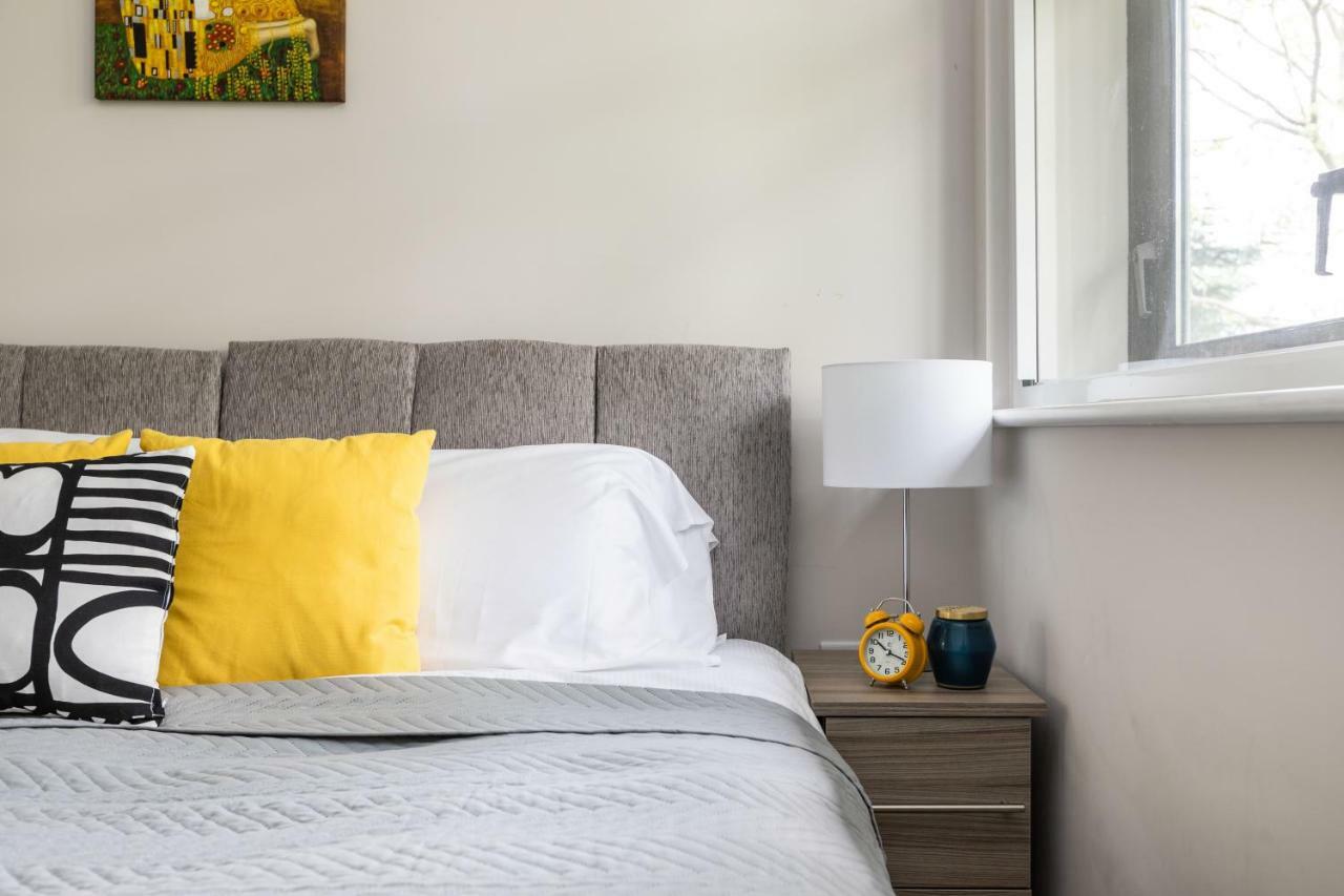 Homely - Watford Premier Apartments Kültér fotó