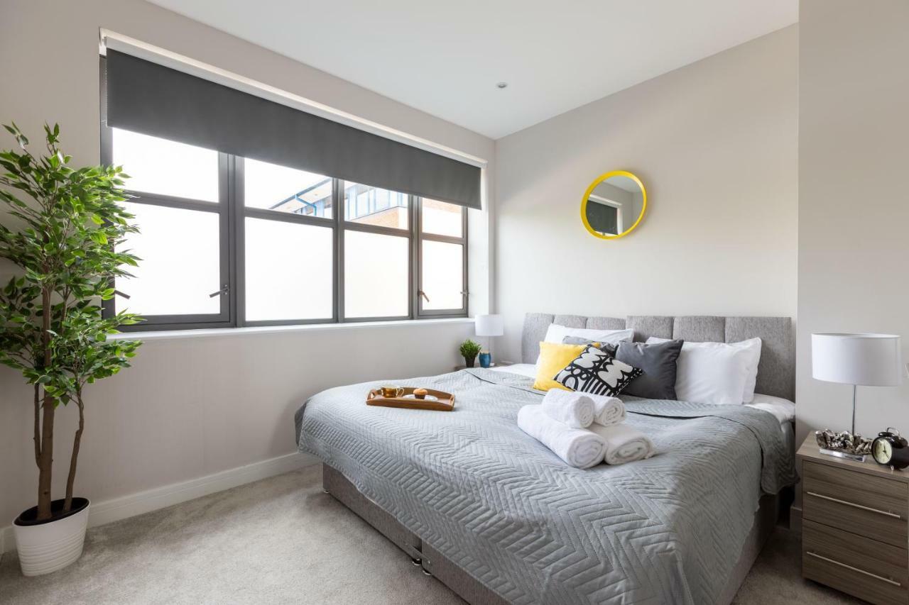 Homely - Watford Premier Apartments Kültér fotó